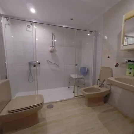 Spacious In / Maximum 6 *