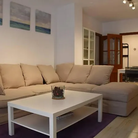 Spacious In / Maximum 6 *