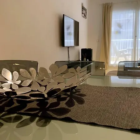 Spacious In / Maximum 6 Apartment Calpe
