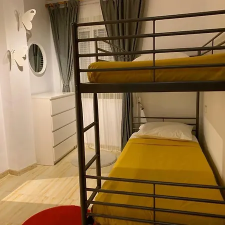Spacious In / Maximum 6